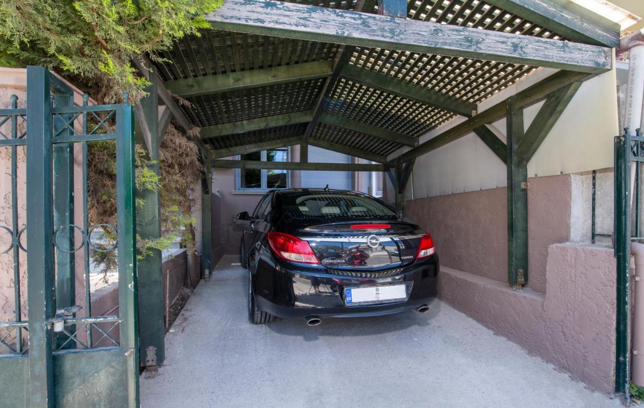 Rena'S Luxury Apartment With Free Private Parking Ханья Экстерьер фото